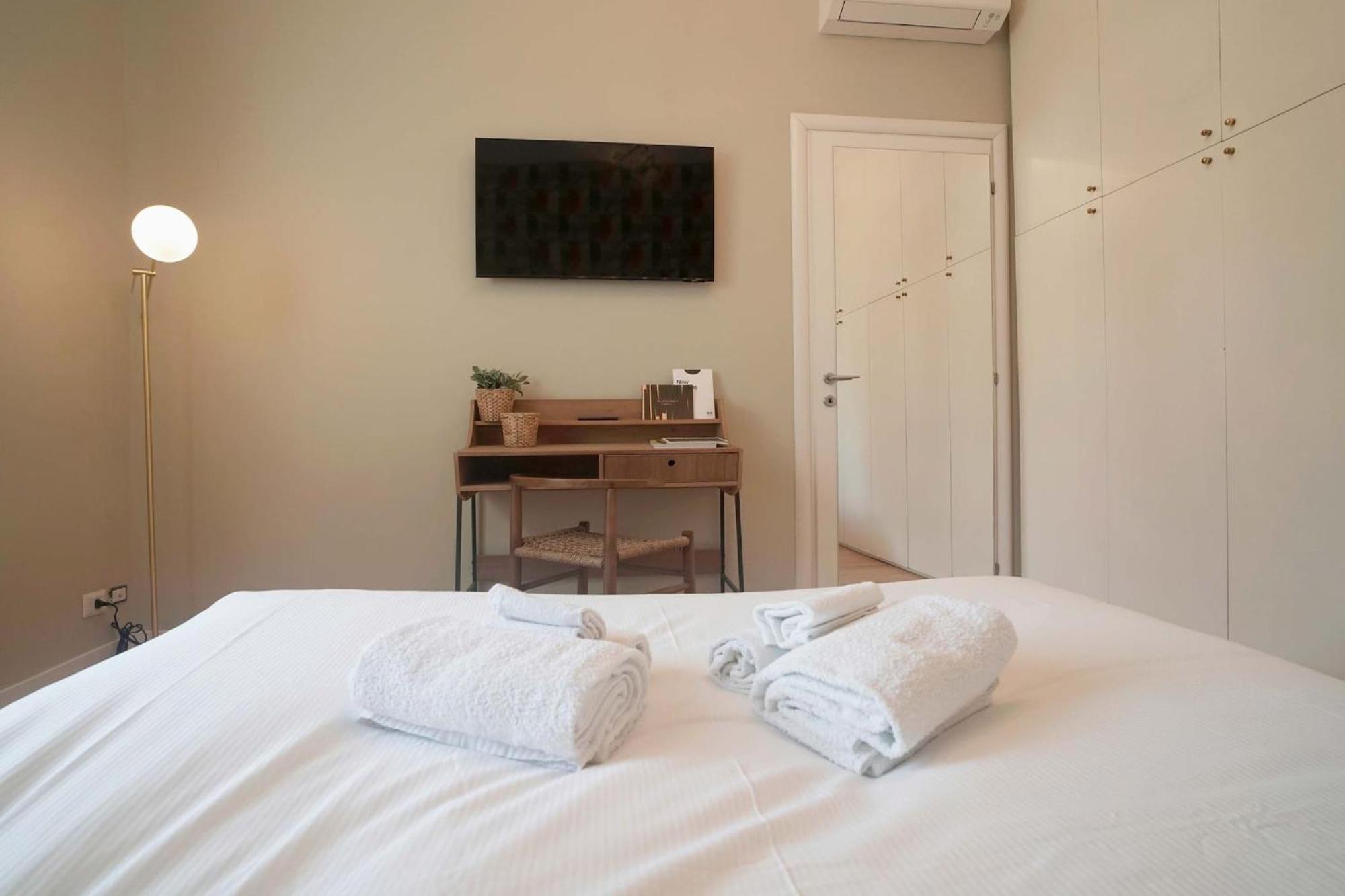 Lovely Apartments In The Hearth Of Brera By Rentopolis Milano Exteriör bild