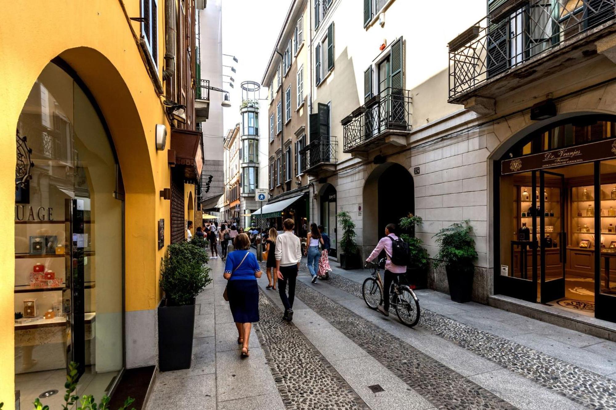 Lovely Apartments In The Hearth Of Brera By Rentopolis Milano Exteriör bild