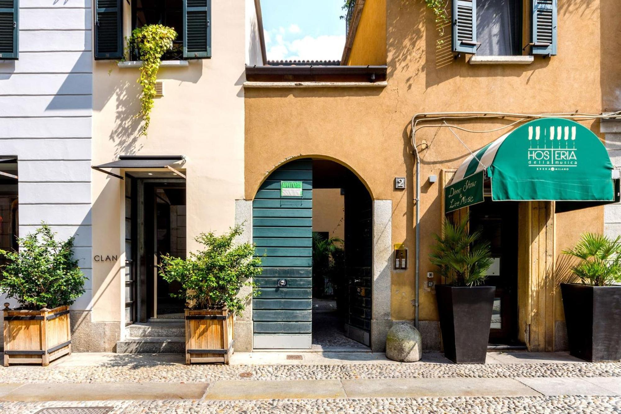 Lovely Apartments In The Hearth Of Brera By Rentopolis Milano Exteriör bild